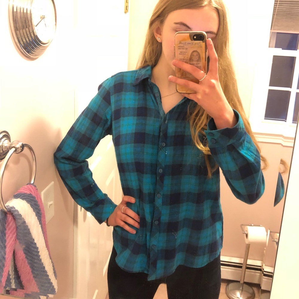 Flannel patterned long sleeve shirt
